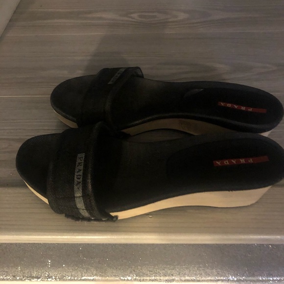 Prada Slides - Picture 4 of 10